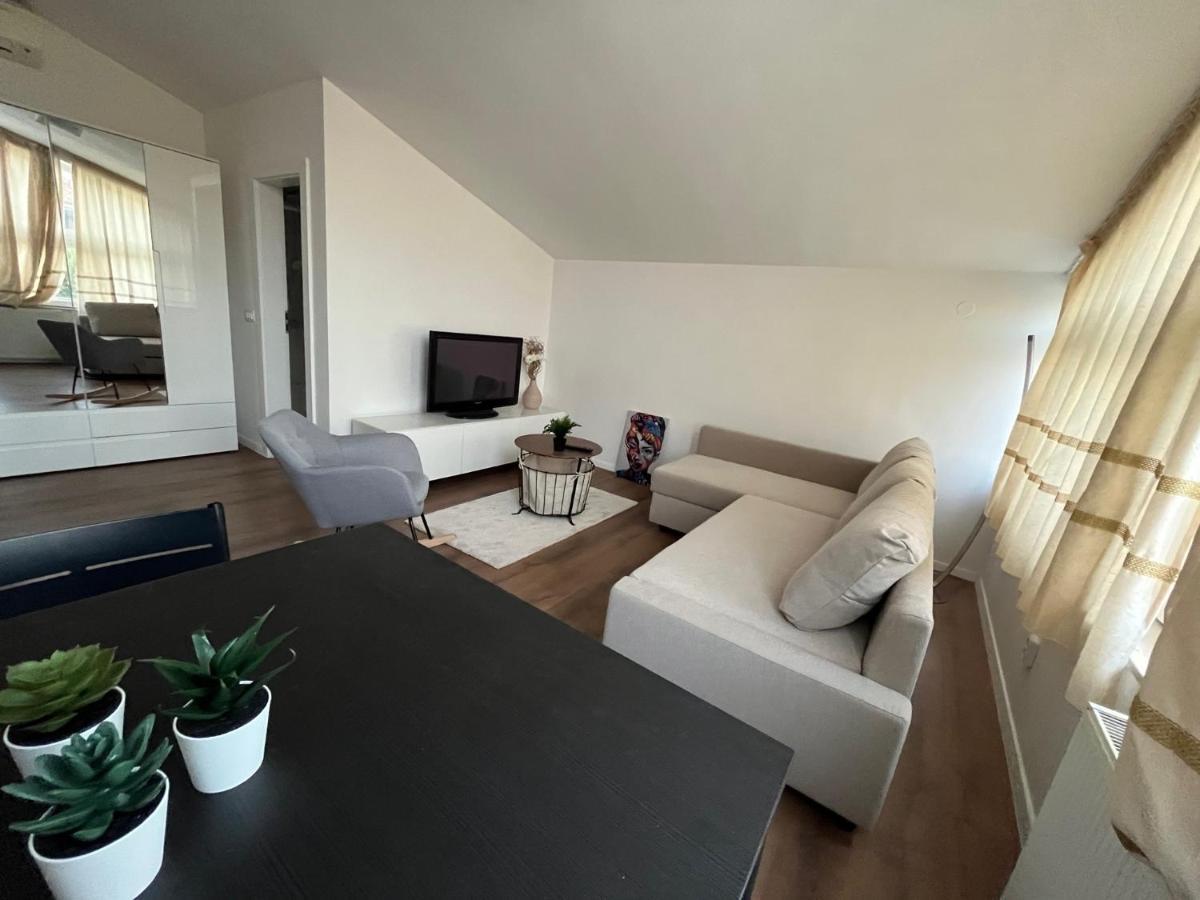 Studio Apartment Elena Zadar Exterior photo